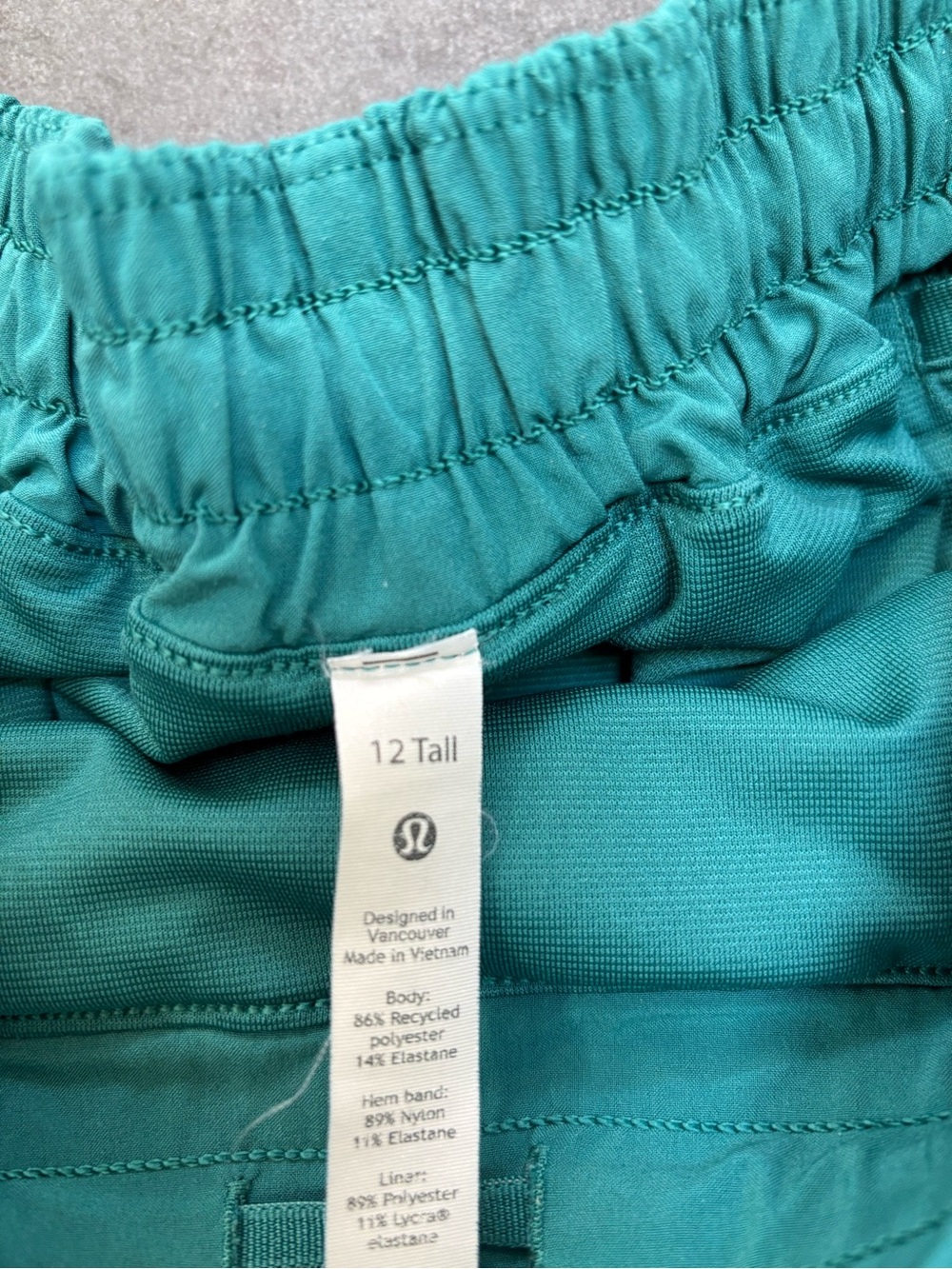 lululemon athletica Hotty Hot Women’s Shorts - Picture 5 of 9
